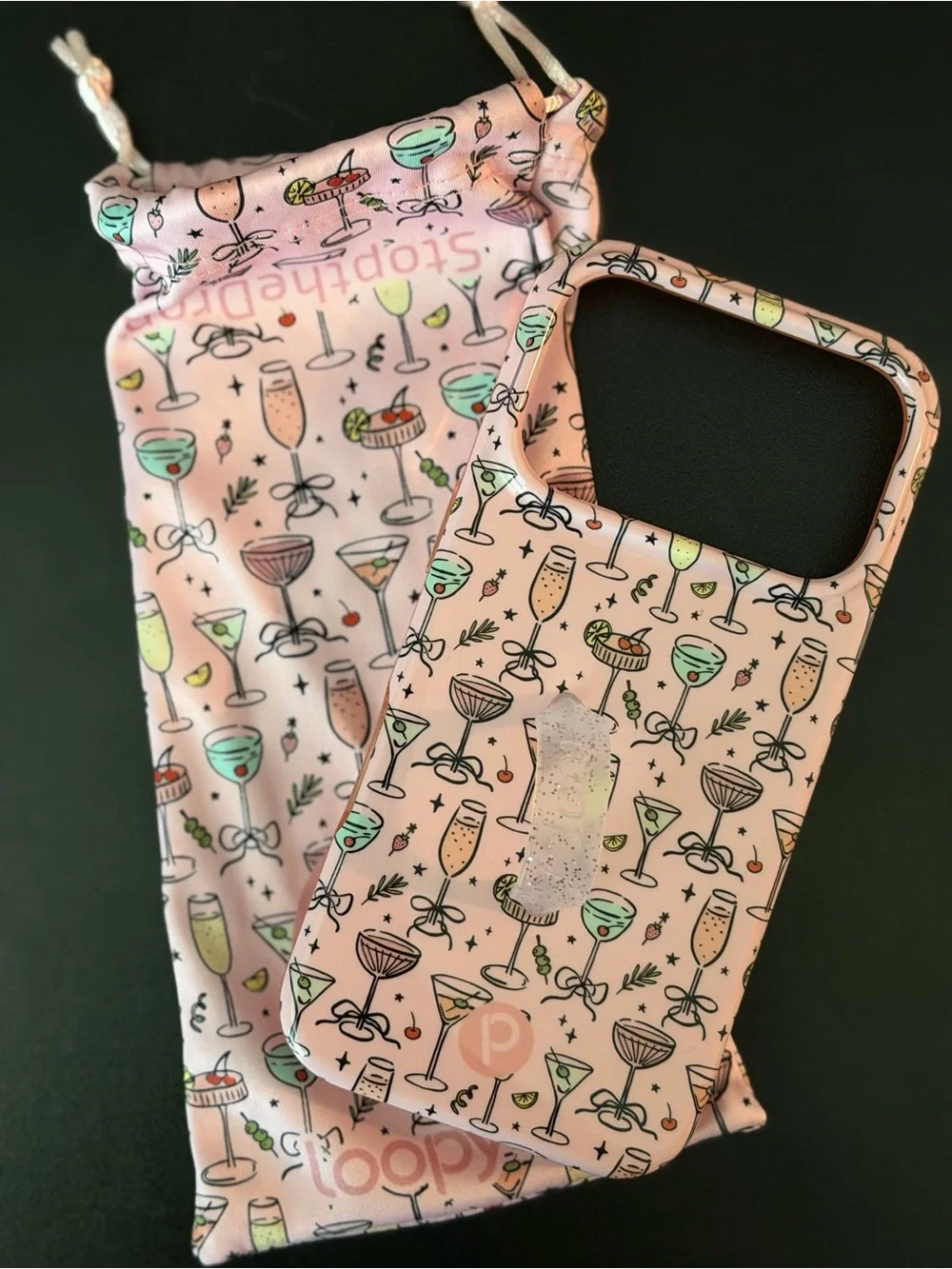Loopy Case iPhone 17 pro (Righty)